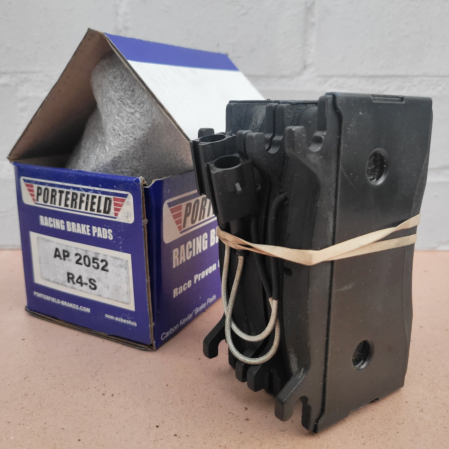 ALFA ROMEO GIULIA/STELVIO (2.0L) - PORTERFIELD R4-S BRAKE PADS