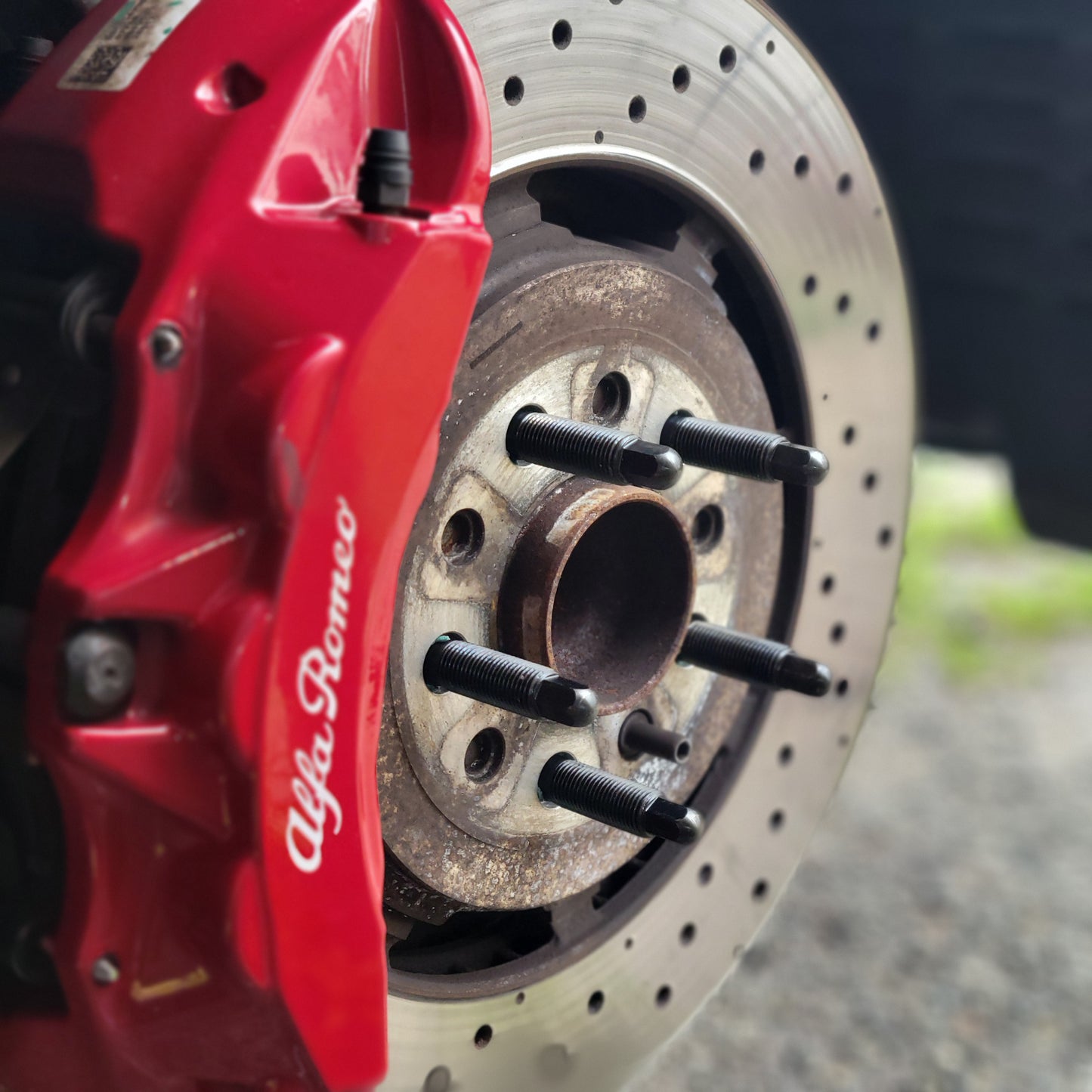 AIT COMPETITION WHEEL STUD & NUT KIT - ALFA ROMEO GIULIA/STELVIO