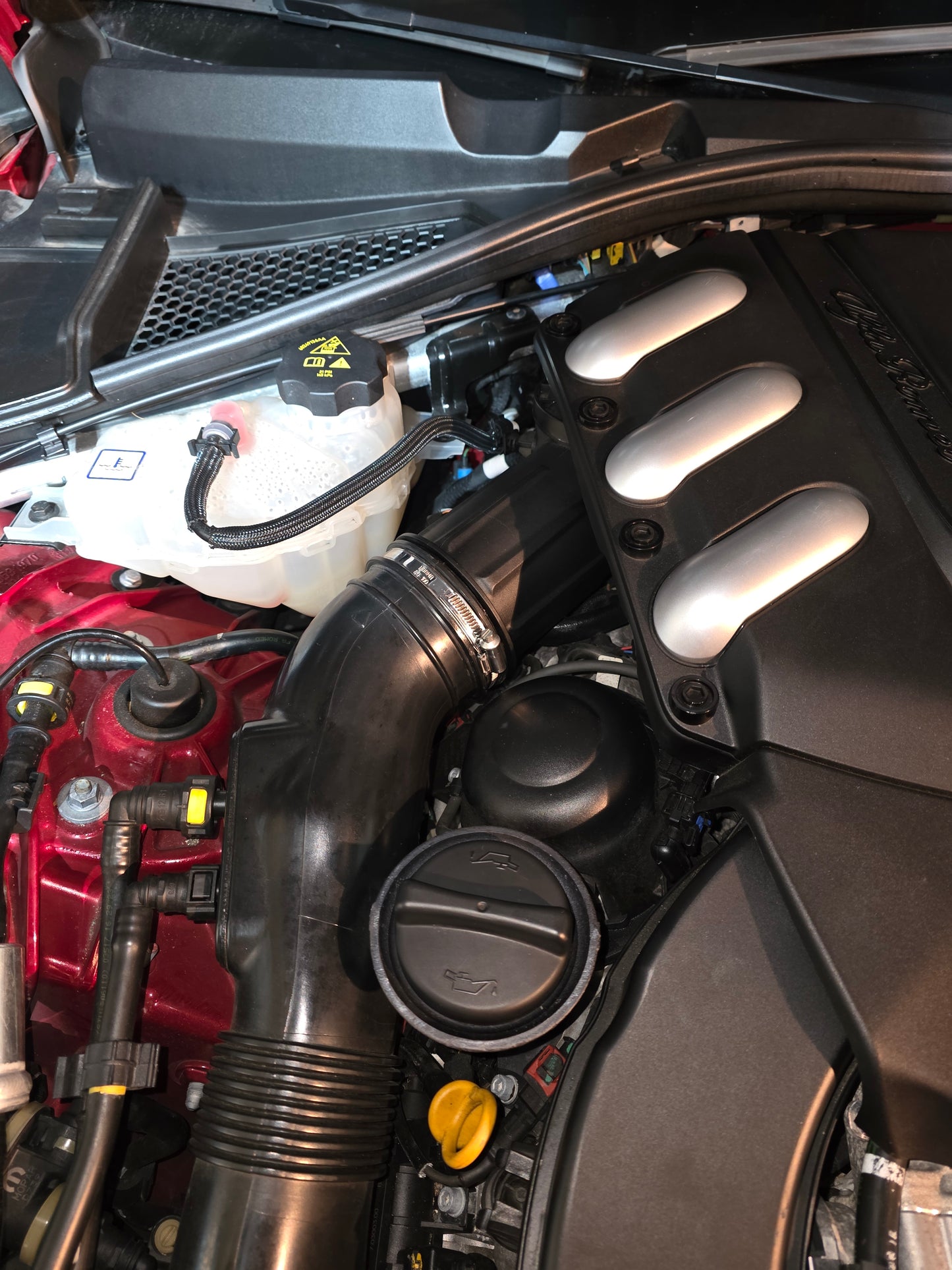 INTAKE PIPE/AIRBOX CLAMP - ALFA ROMEO GIULIA & STELVIO 2.9L QUADRIFOGLIO